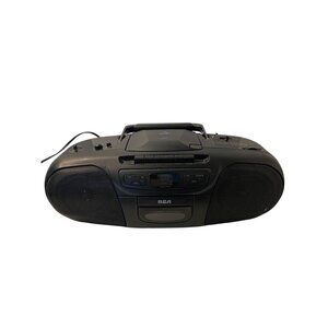 RCA RP-7930B AM/FM radio cassette tape player‎ CD boombox electric D batteries